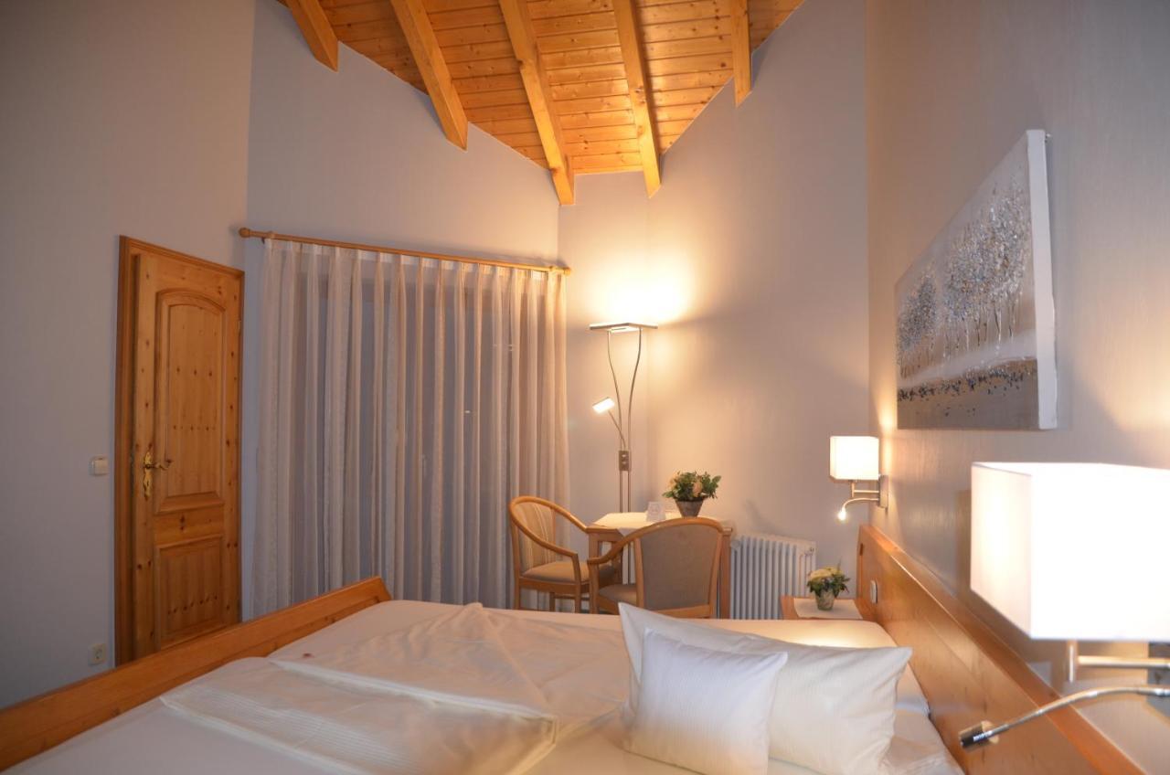 Hotel-Pension Breig Garni อ็อทเทนเฮอเฟน ภายนอก รูปภาพ